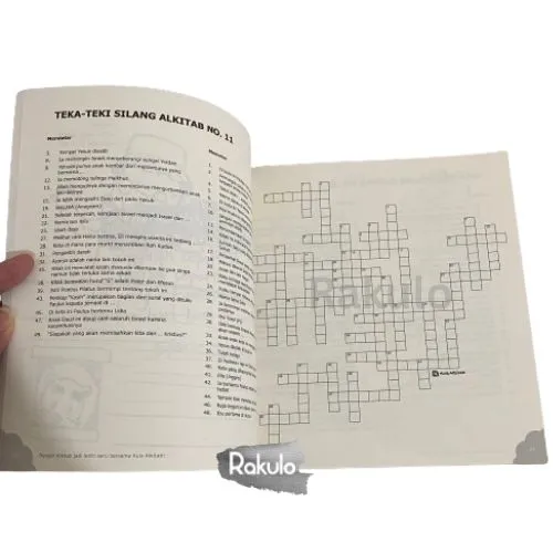 Buku Teka teki silang alkitab oleh Kuis Alkitab