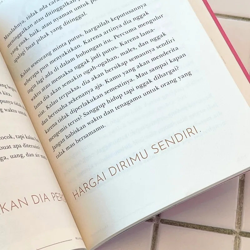 Buku Secangkir Teh Maya - Self Love & Relationship oleh Maya Septha
