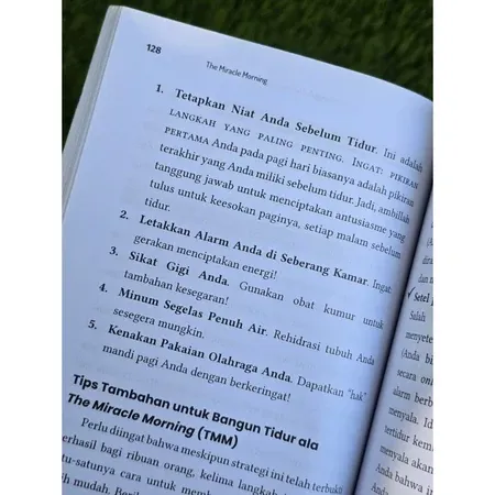 Buku The Miracle Morning oleh Hal Erlod