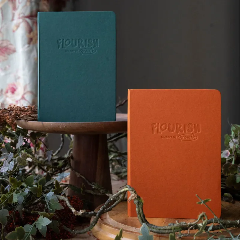 Buku Daily Journal (Notebook) Flourish Christian Journal oleh Jose Carol
